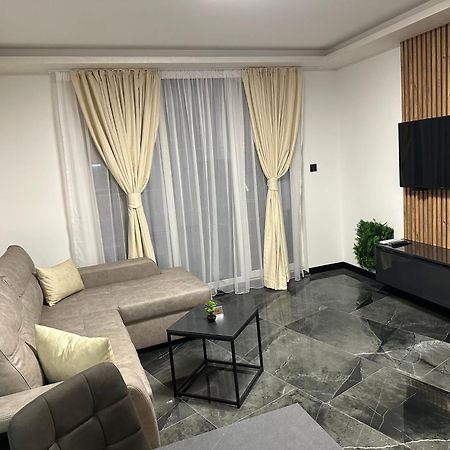 Ka Apartment Luxury 1 Kazanlak Exterior photo